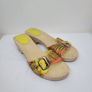 Candie's Wooden Heel Glog Sandals Tropical Print Y2K Size 9